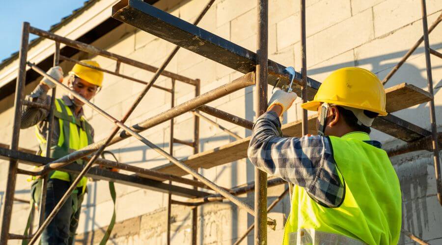 Professional gutter cleaning in Peabody, KS